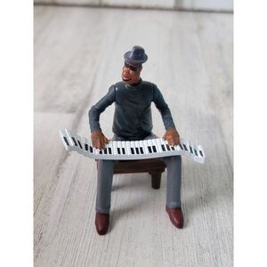 McDonald's Joe Gardner Soul piano human‎ form toy figure